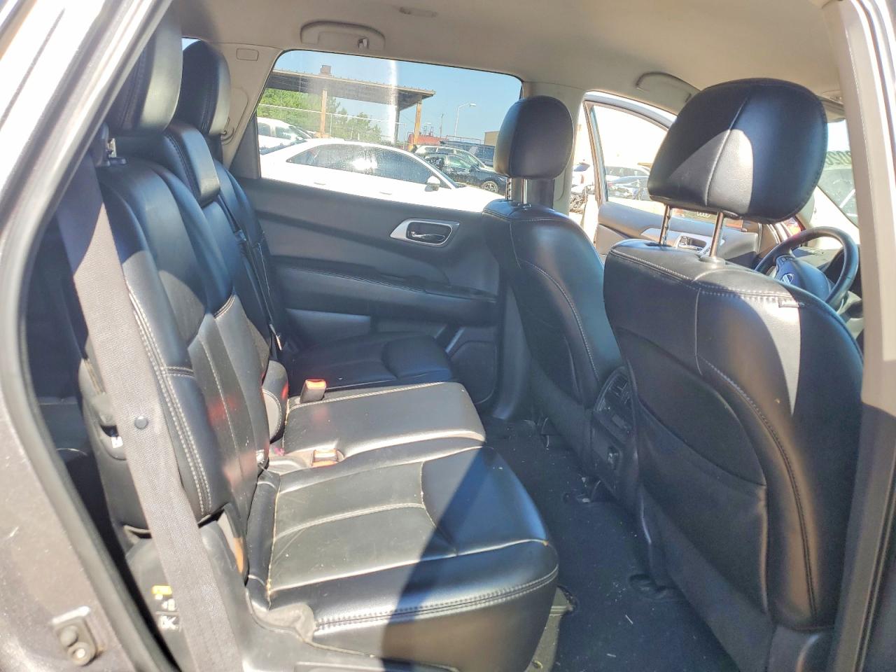 2017 NISSAN PATHFINDER