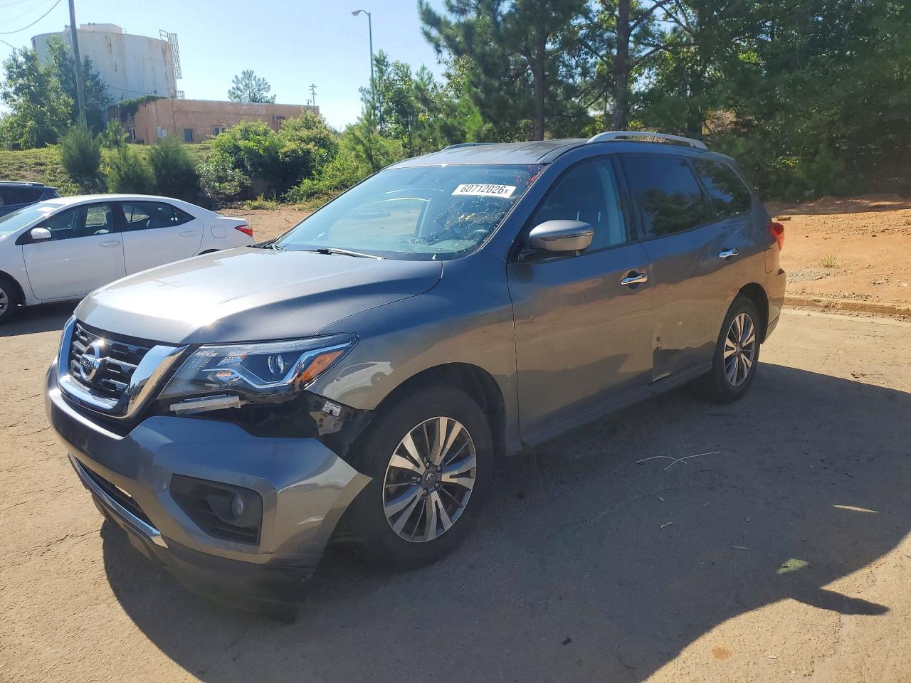 2017 NISSAN PATHFINDER