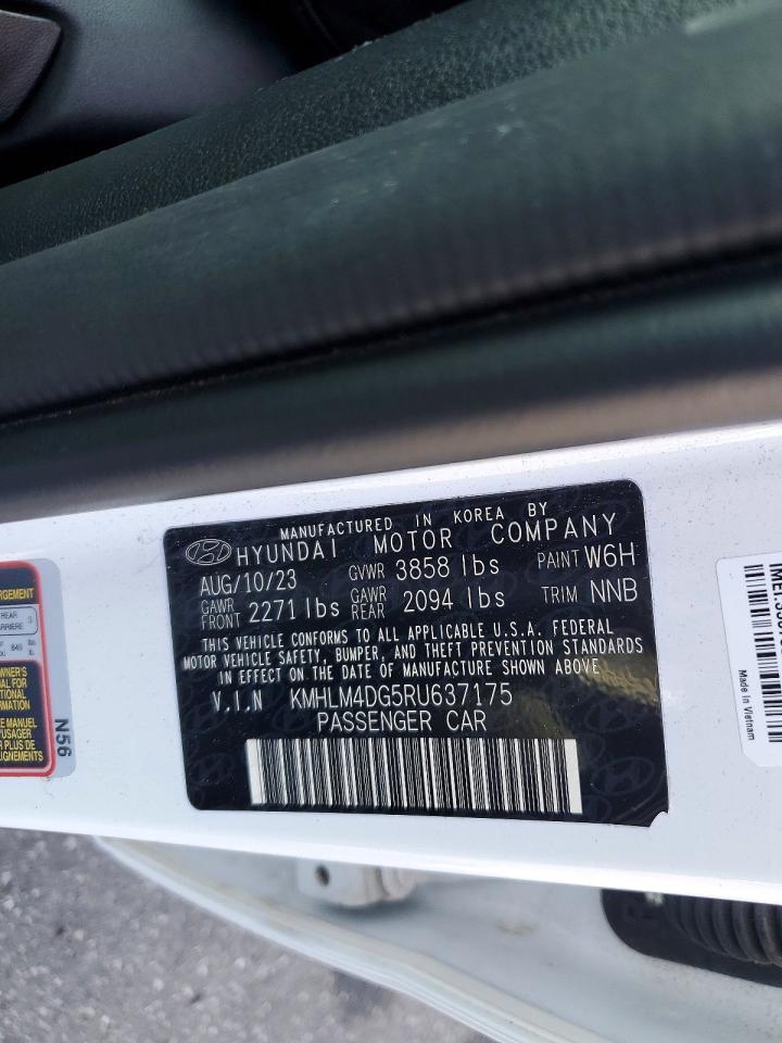 2024 HYUNDAI ELANTRA
