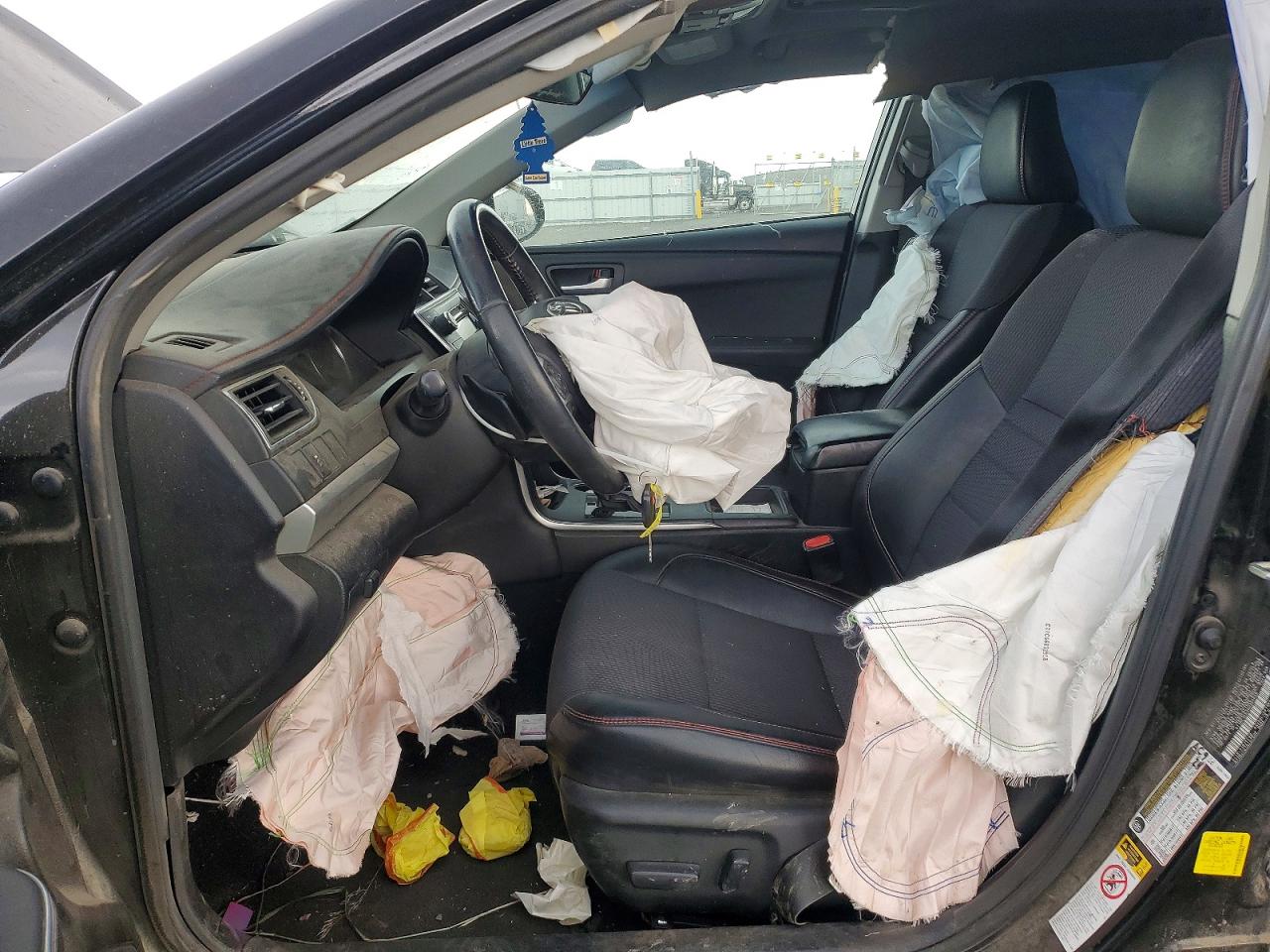 2017 TOYOTA CAMRY
