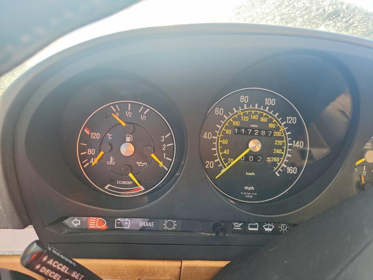 1988 MERCEDES-BENZ SL-CLASS