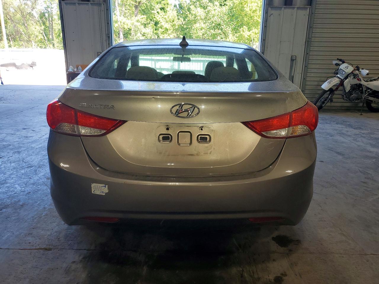 2013 HYUNDAI ELANTRA
