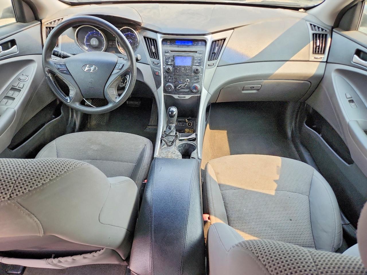 2011 HYUNDAI SONATA