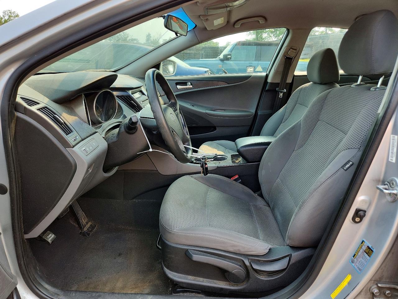 2011 HYUNDAI SONATA