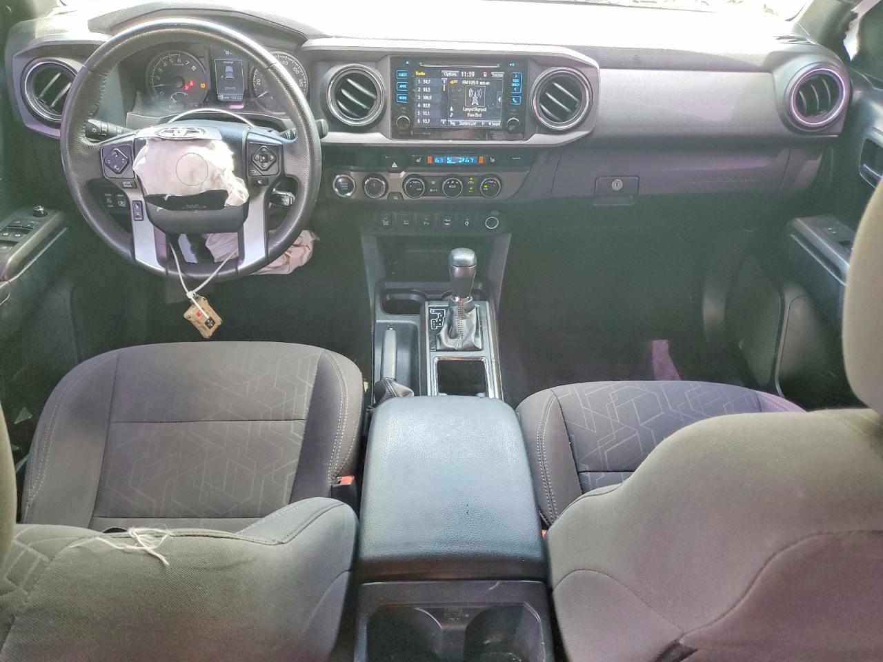 2017 TOYOTA TACOMA