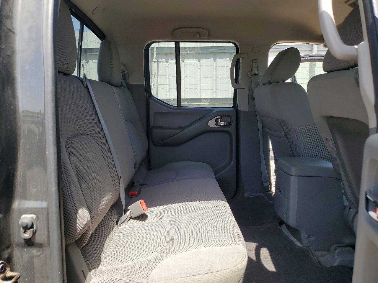 2014 NISSAN FRONTIER