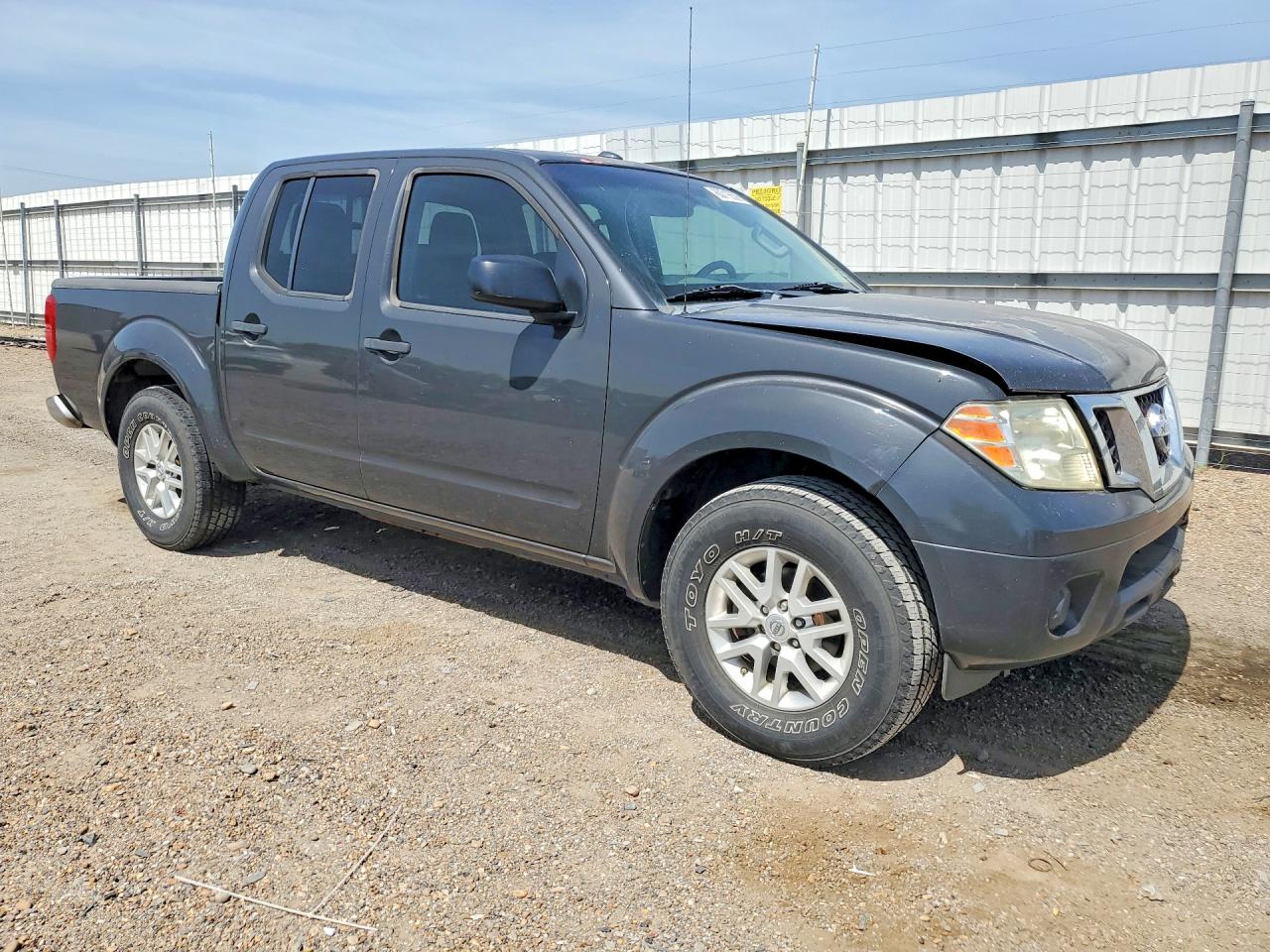 2014 NISSAN FRONTIER
