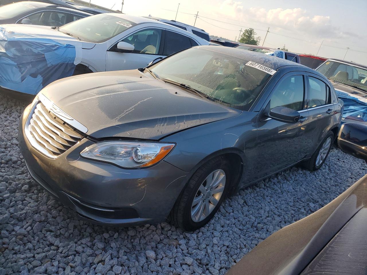 2013 CHRYSLER 200