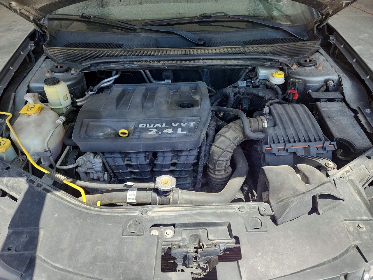 2013 CHRYSLER 200