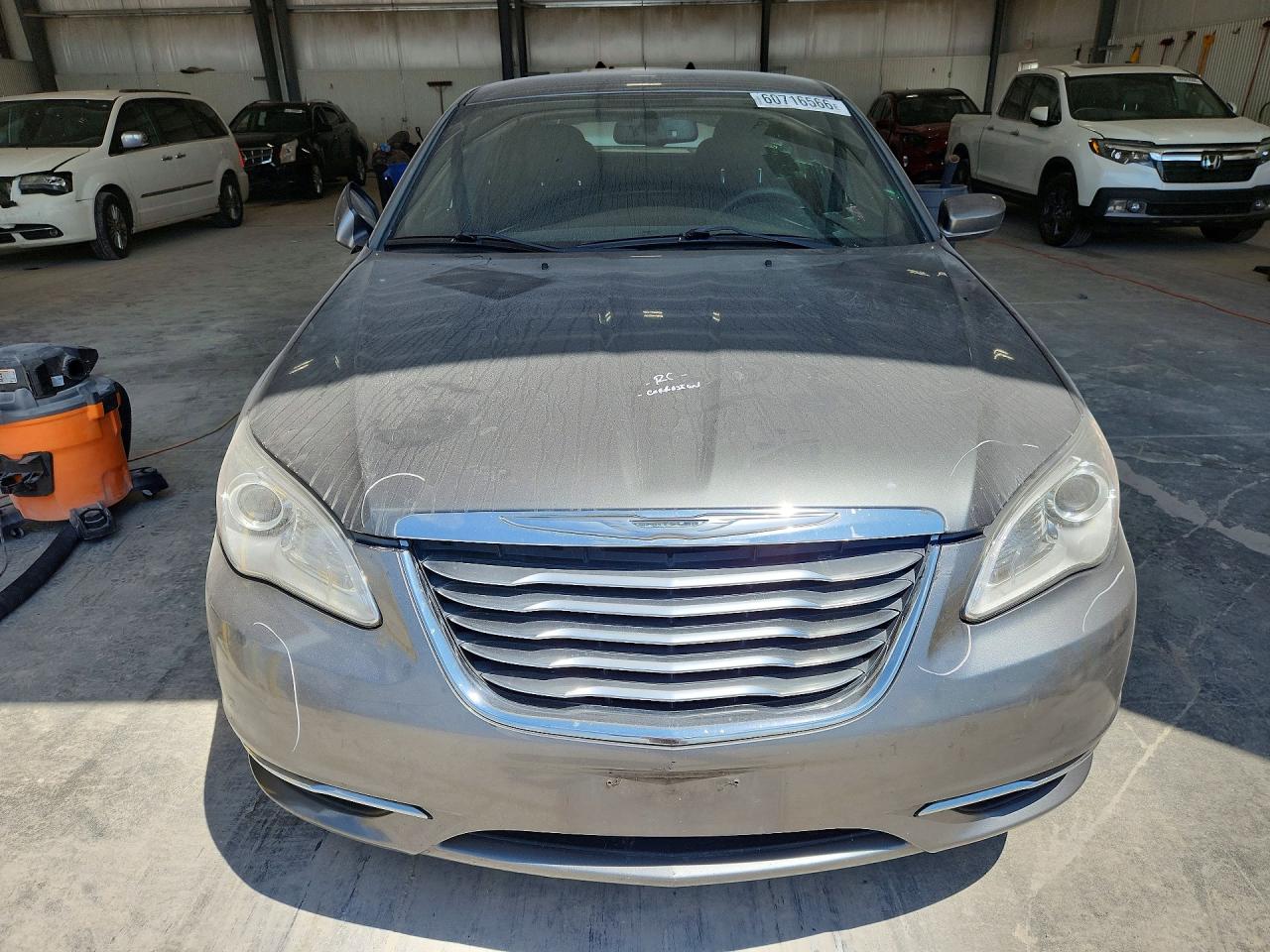 2013 CHRYSLER 200