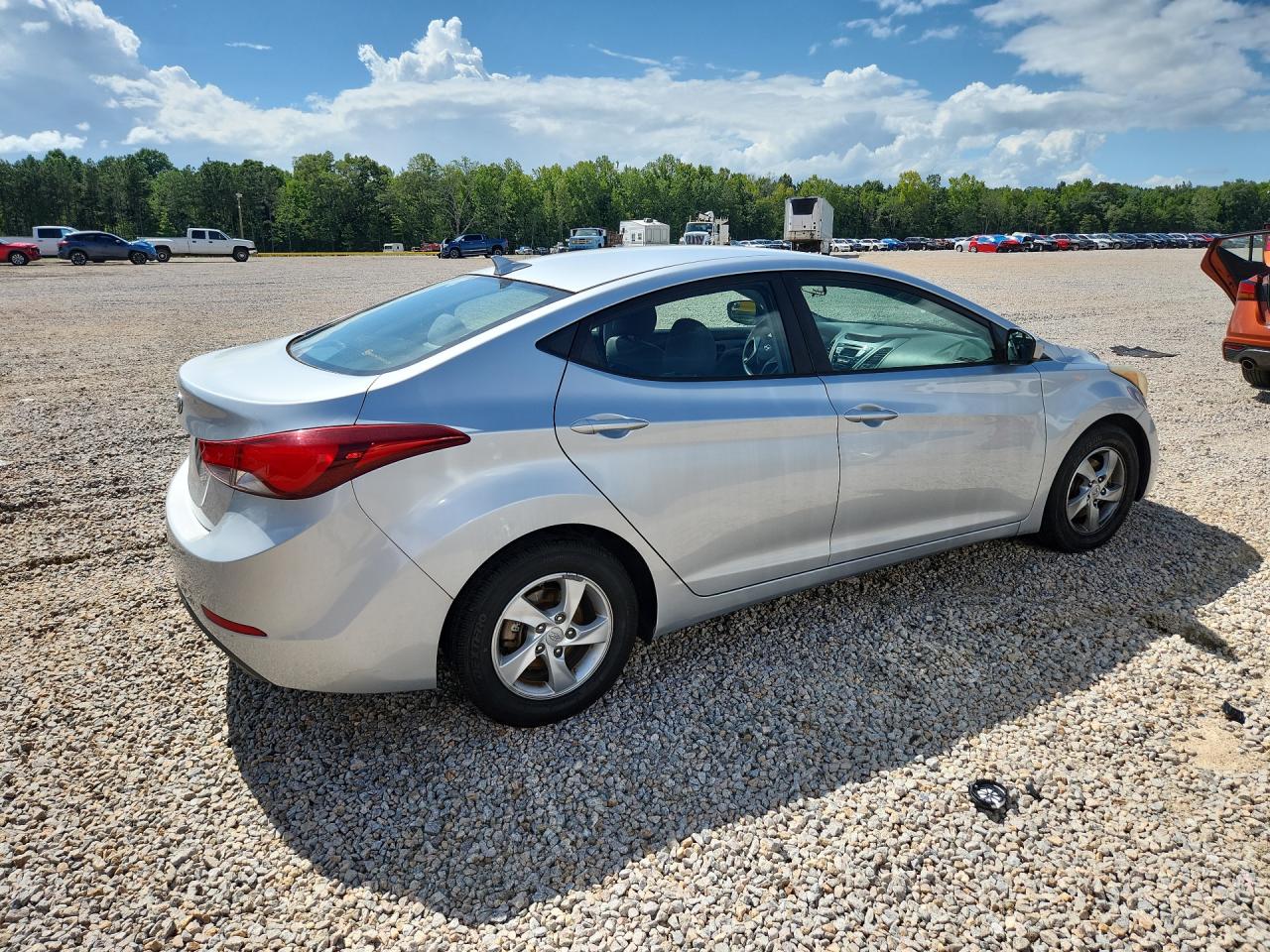 2014 HYUNDAI ELANTRA