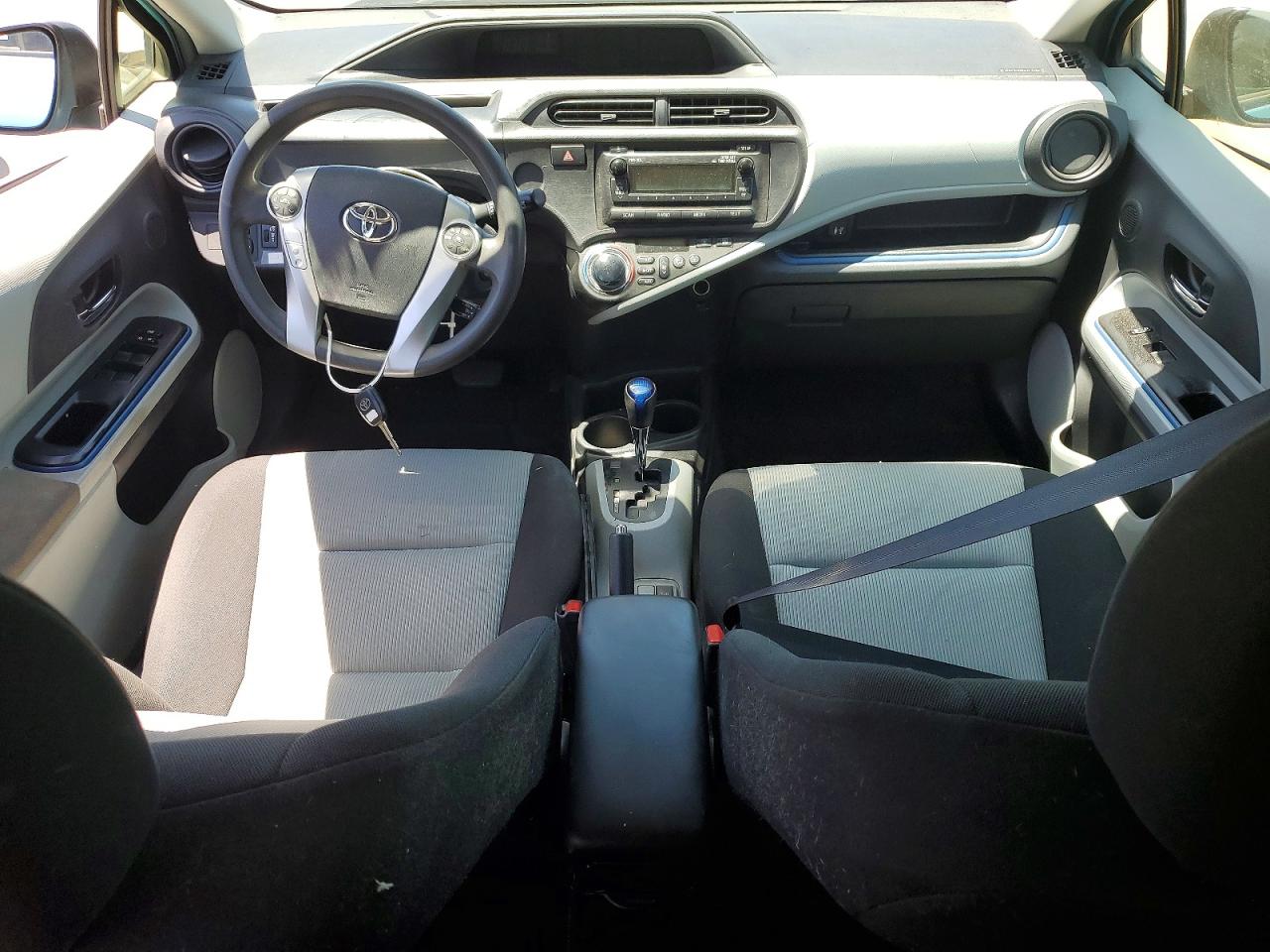 2012 TOYOTA PRIUS