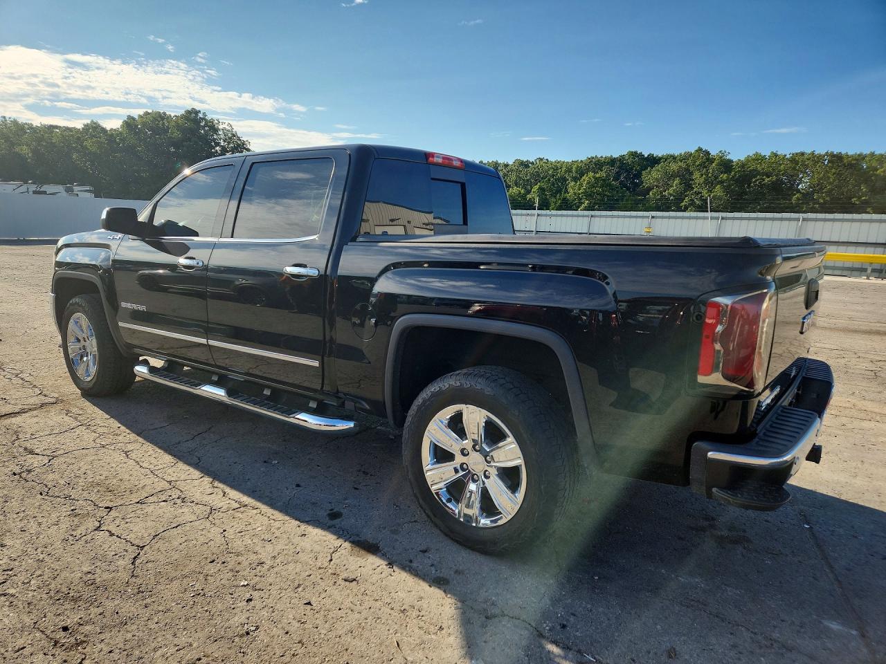 2017 GMC SIERRA