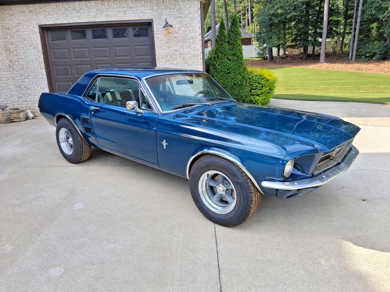1967 FORD MUSTANG