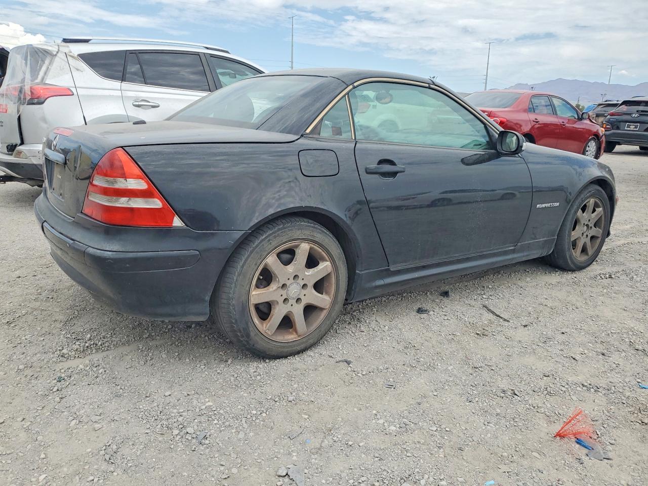 2001 MERCEDES-BENZ SLK-CLASS