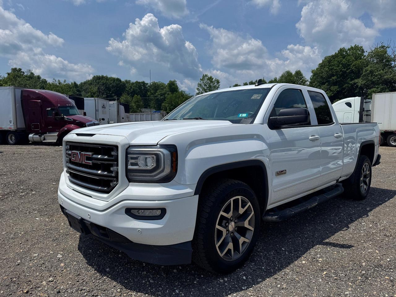 2018 GMC SIERRA