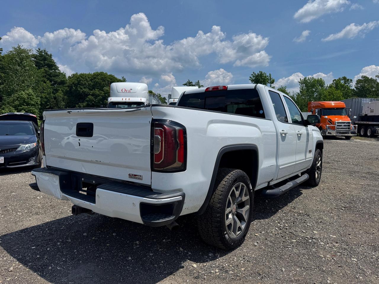 2018 GMC SIERRA