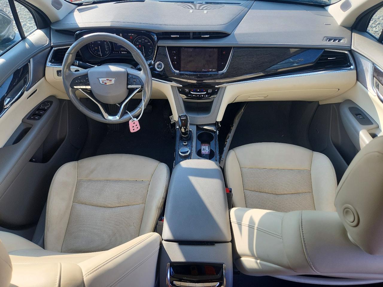 2021 CADILLAC XT6