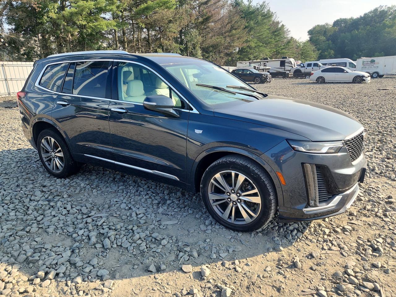 2021 CADILLAC XT6