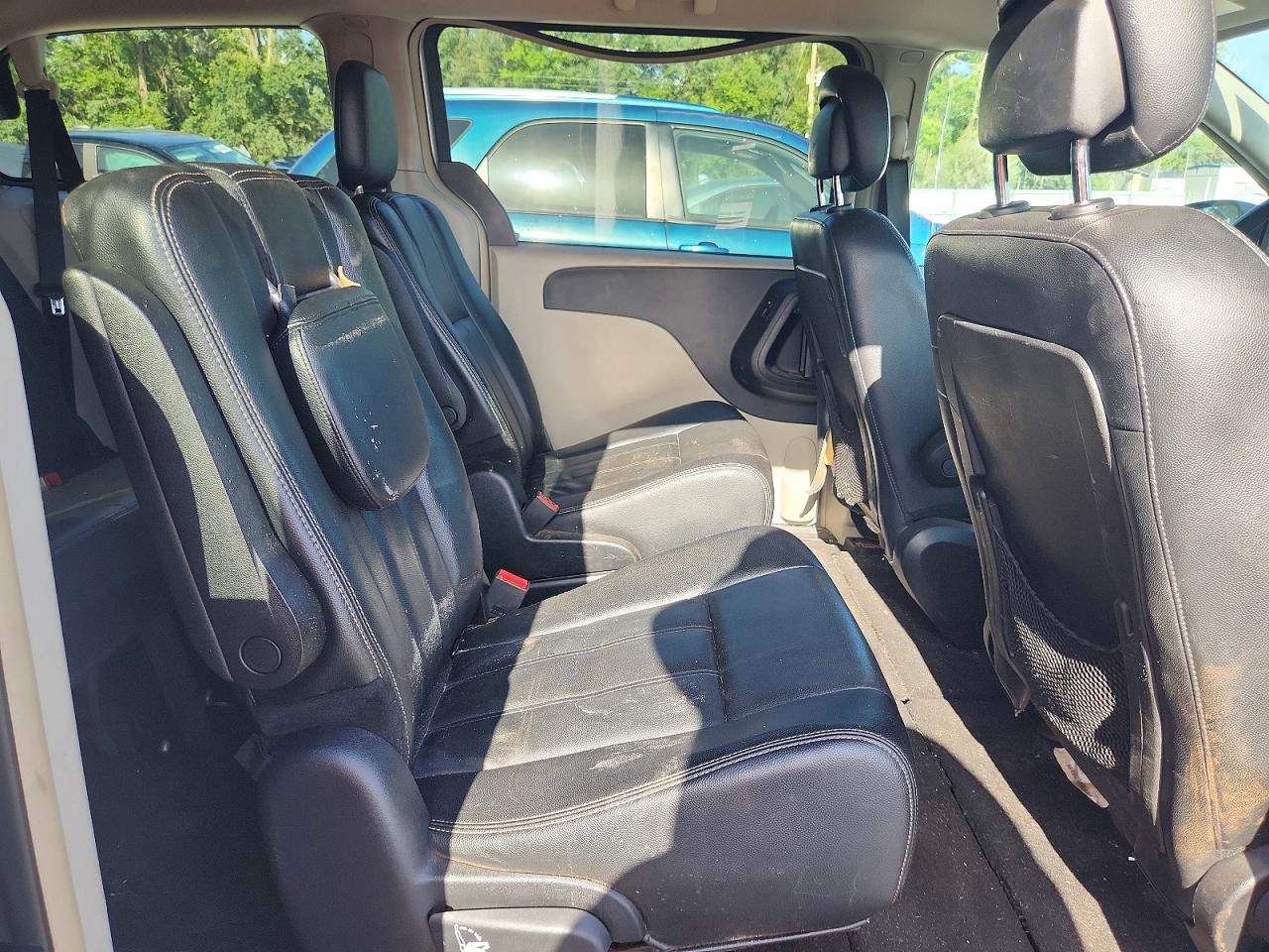 2014 CHRYSLER MINIVAN