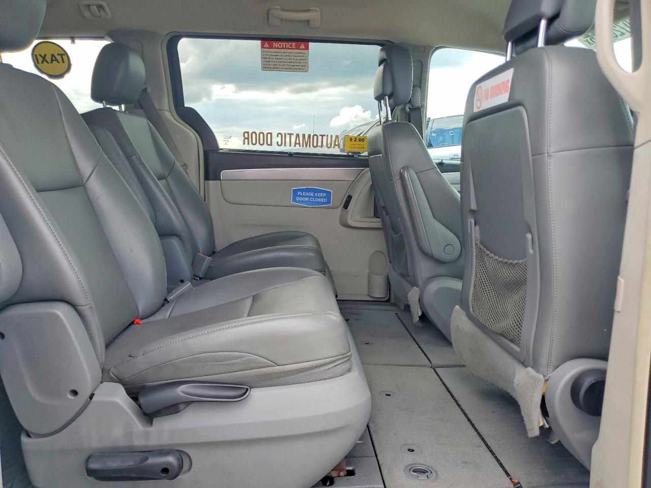 2013 VOLKSWAGEN ROUTAN