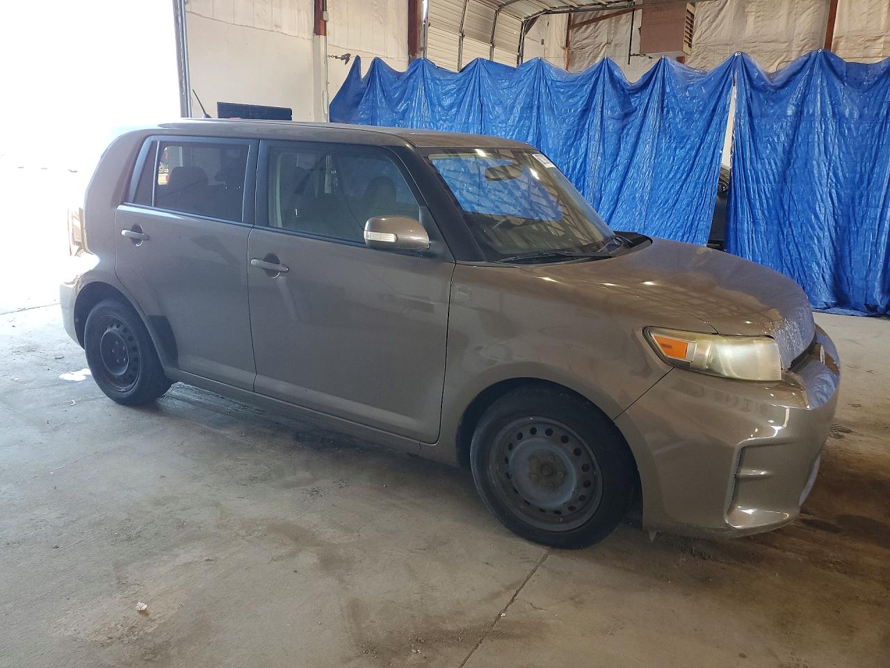 2011 TOYOTA SCION
