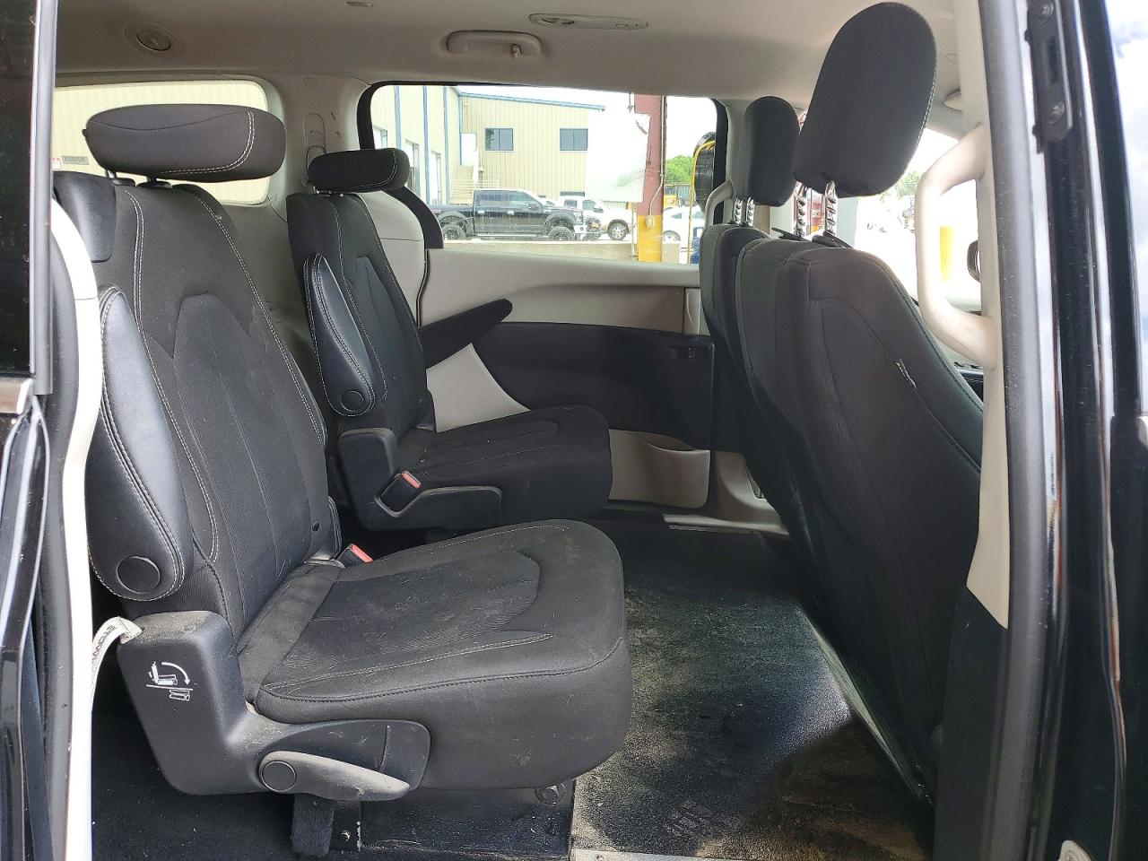2023 CHRYSLER MINIVAN