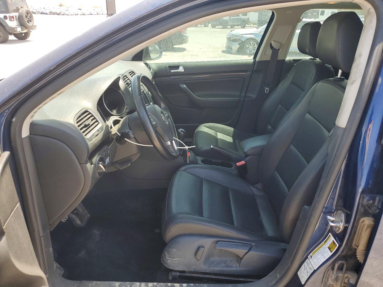 2013 VOLKSWAGEN JETTA
