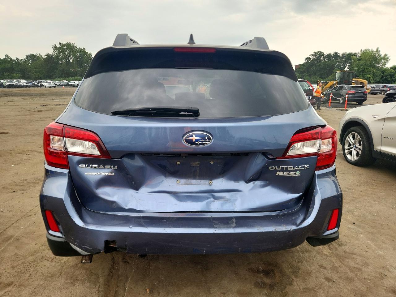 2016 SUBARU OUTBACK
