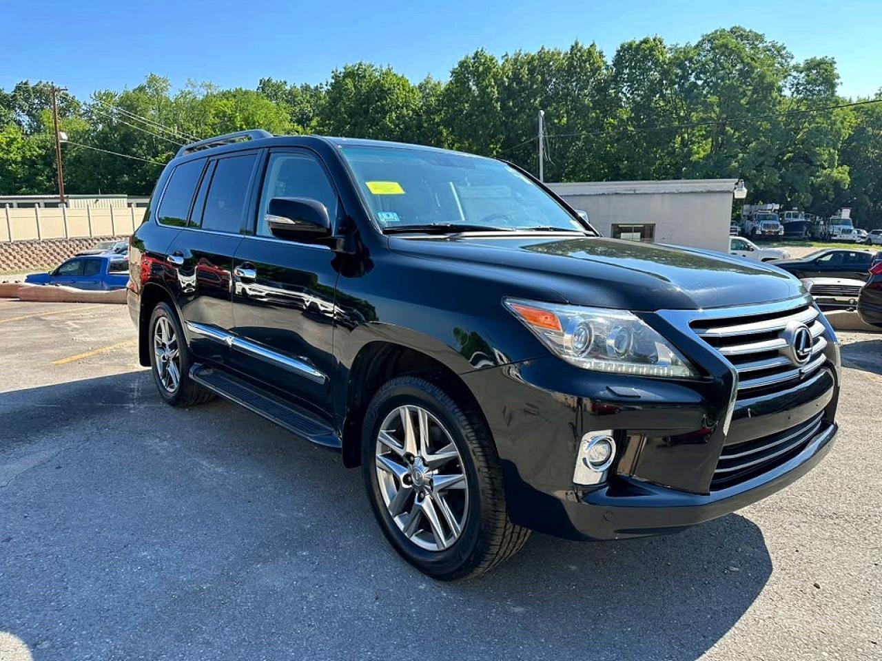 2015 LEXUS LX570