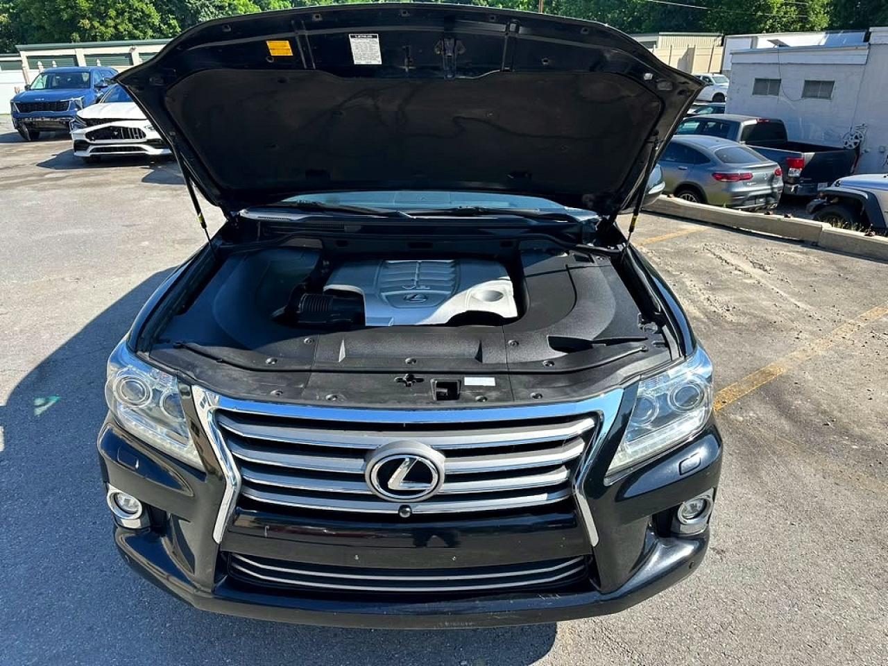 2015 LEXUS LX570