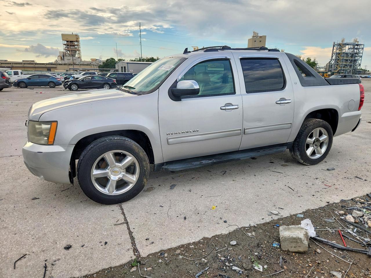 2011 CHEVROLET AVALANCHE