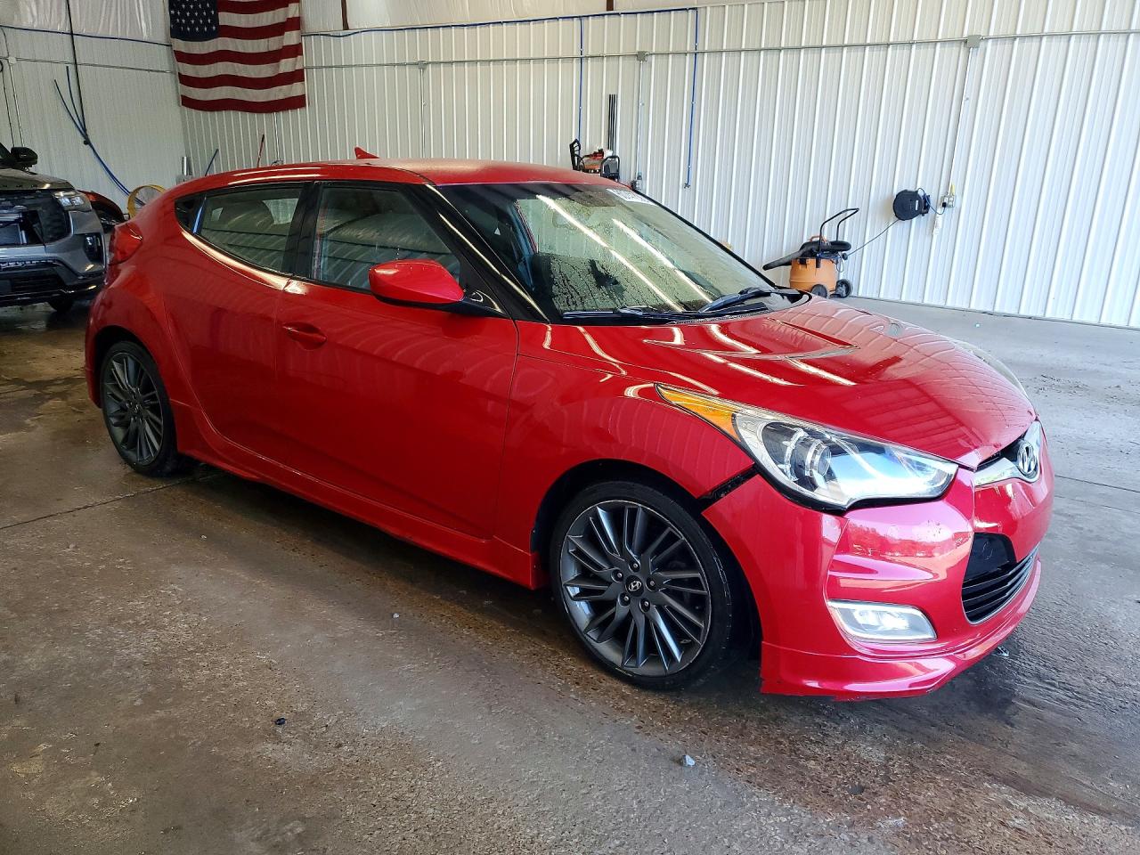 2013 HYUNDAI VELOSTER R
