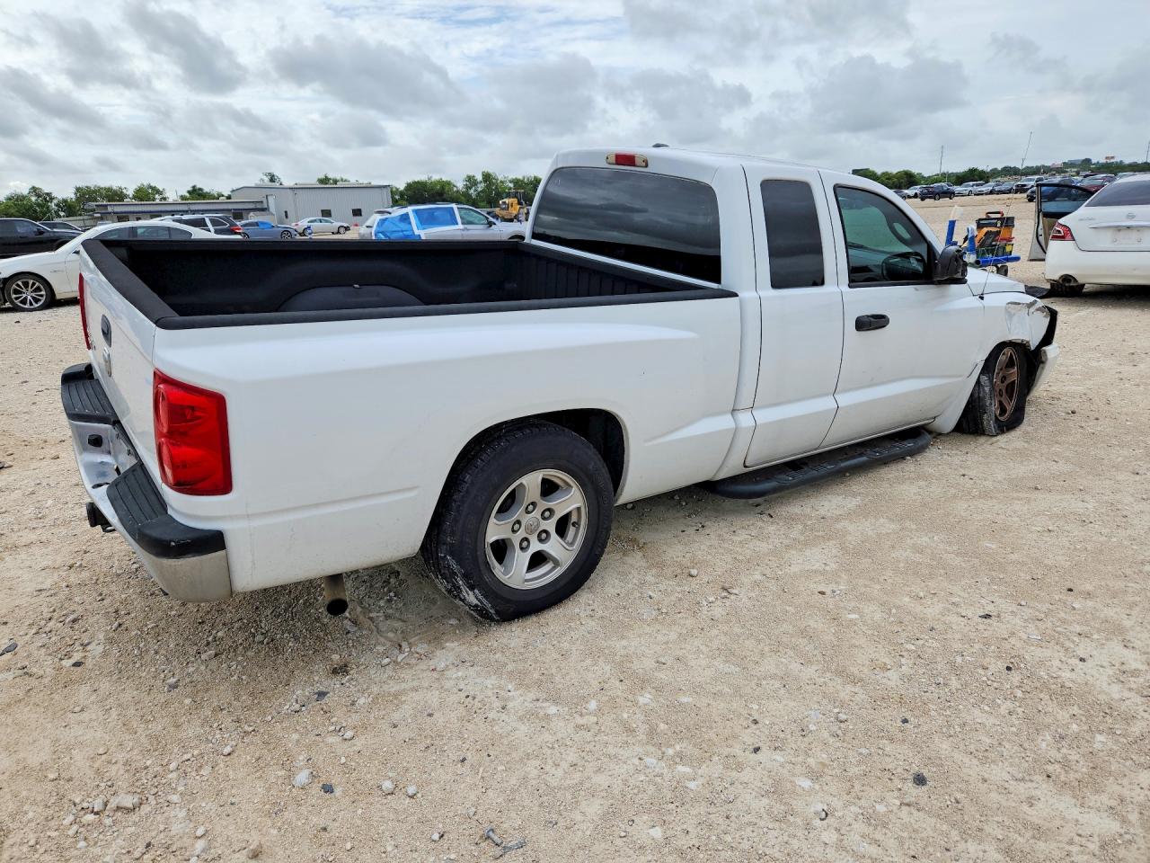 2006 DODGE DAKOTA