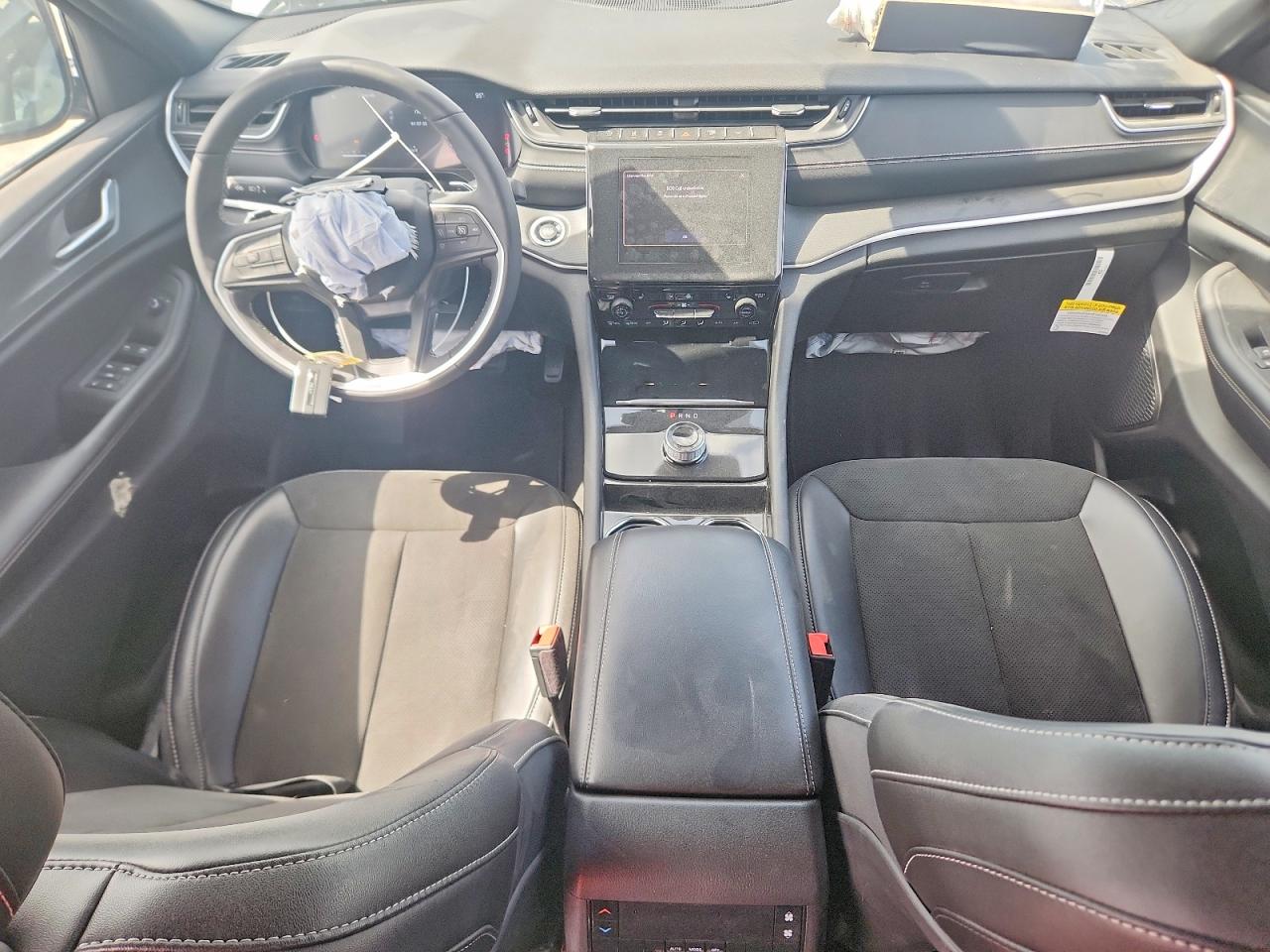 2023 JEEP CHEROKEE