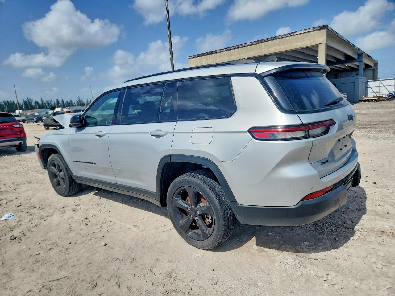 2023 JEEP CHEROKEE