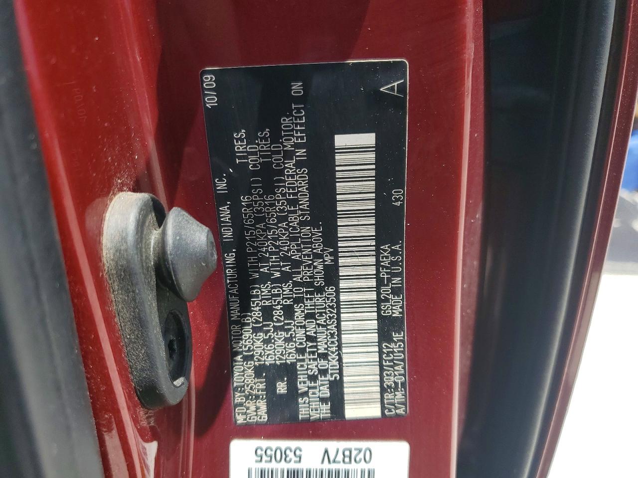 2010 TOYOTA SIENNA