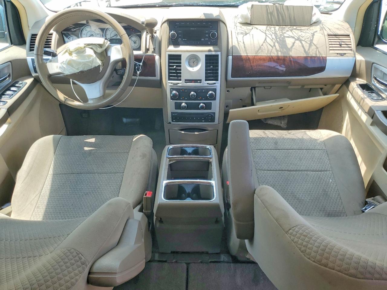 2010 CHRYSLER MINIVAN
