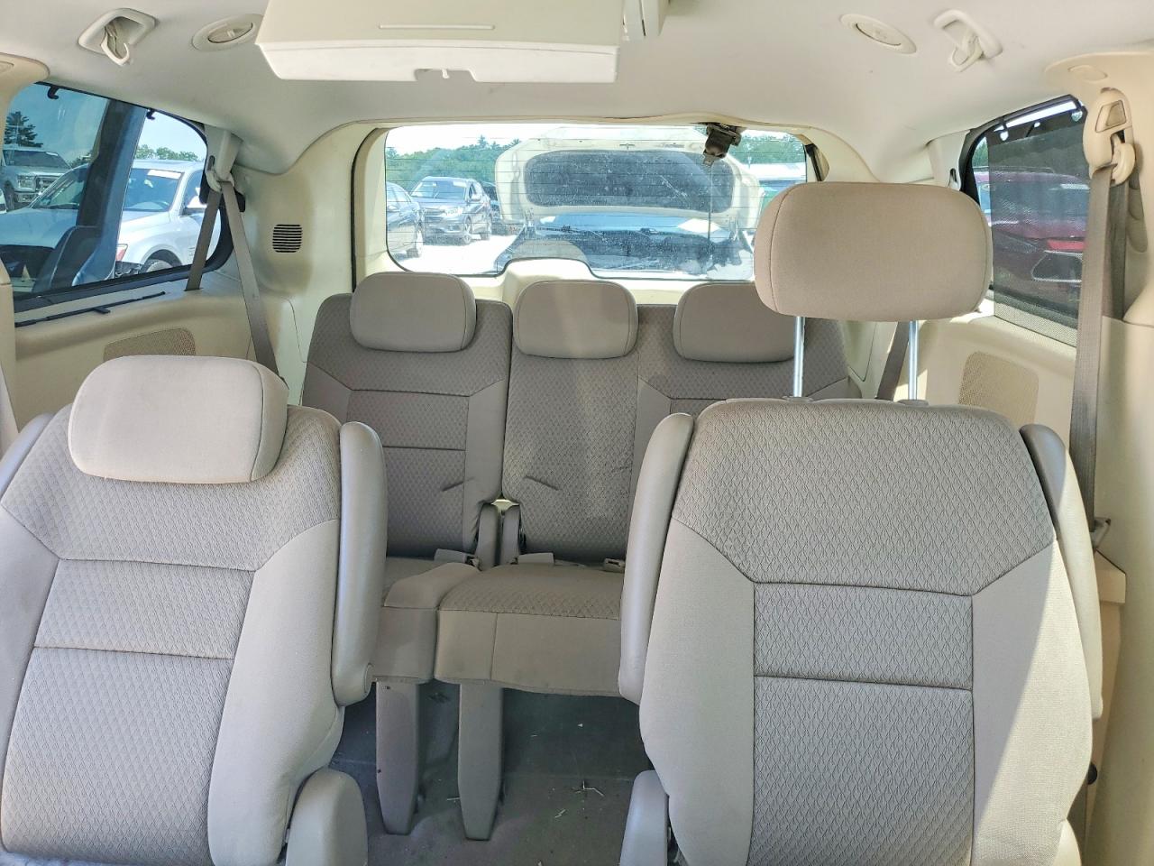 2010 CHRYSLER MINIVAN