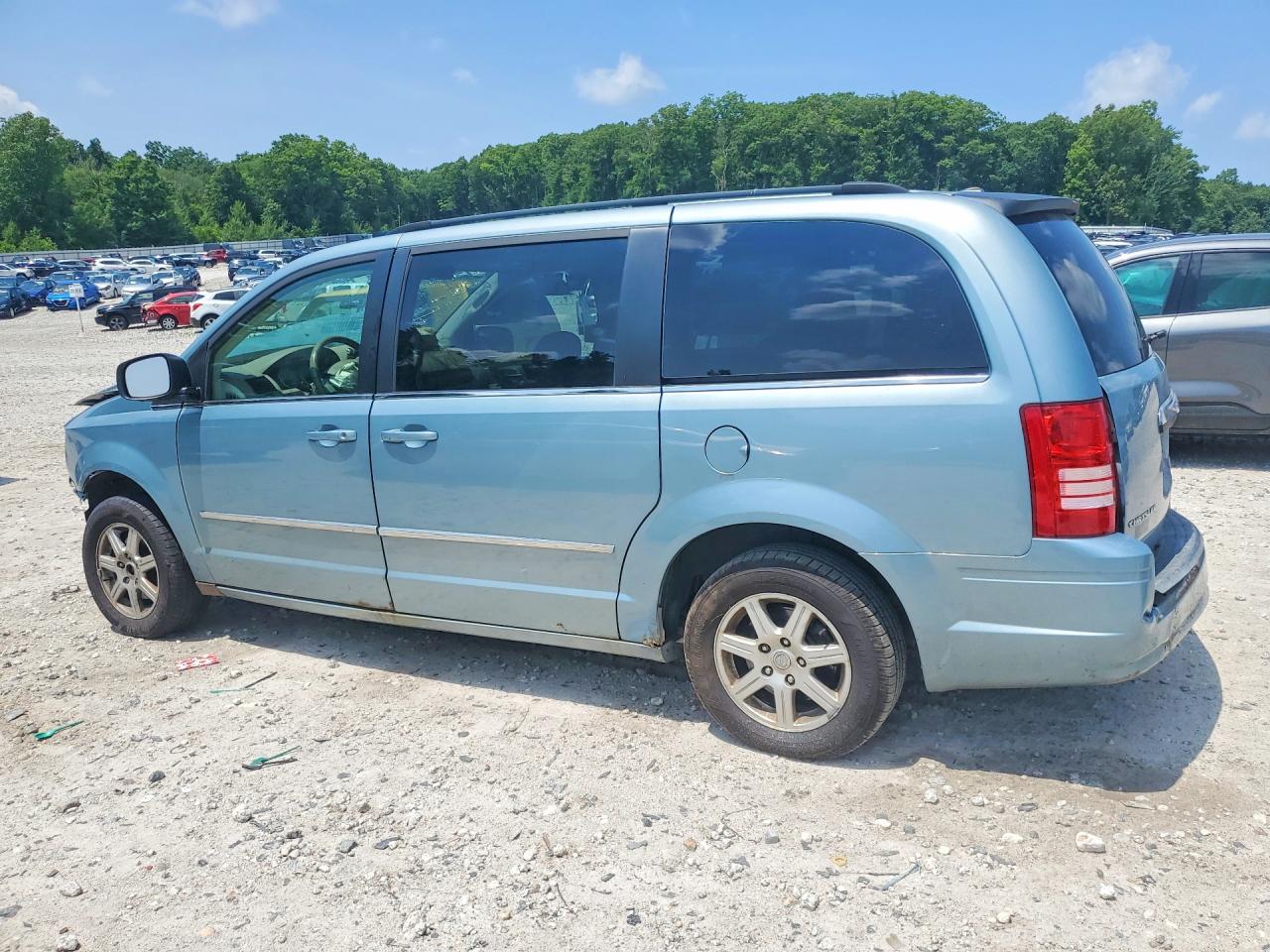 2010 CHRYSLER MINIVAN