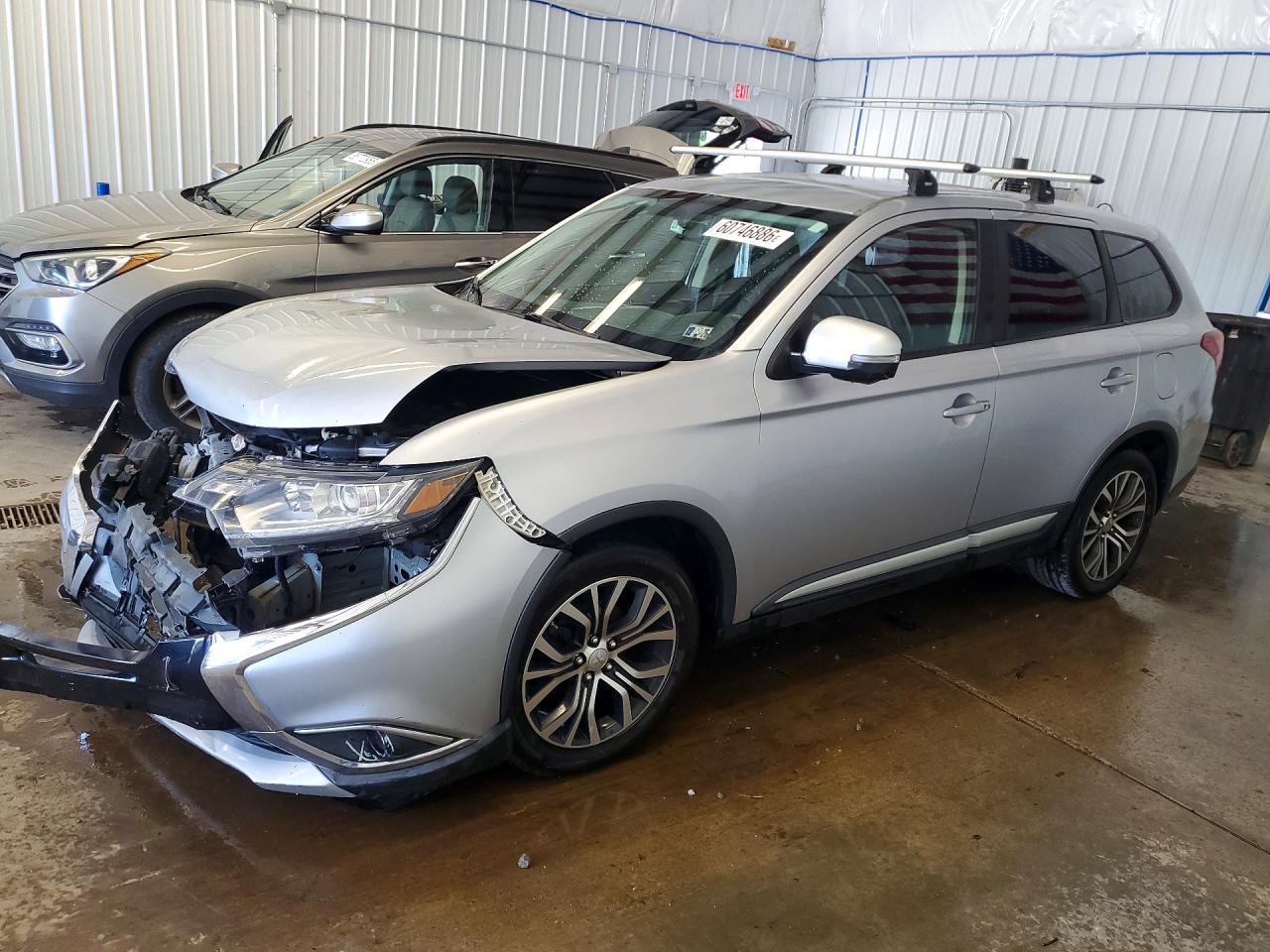 2016 MITSUBISHI OUTLANDER