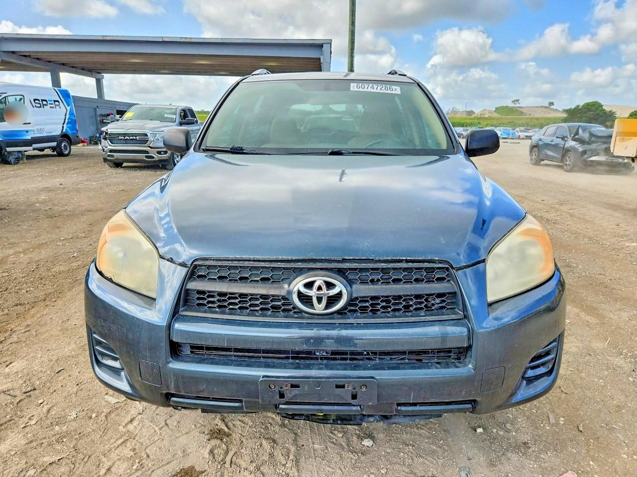 2011 TOYOTA RAV4