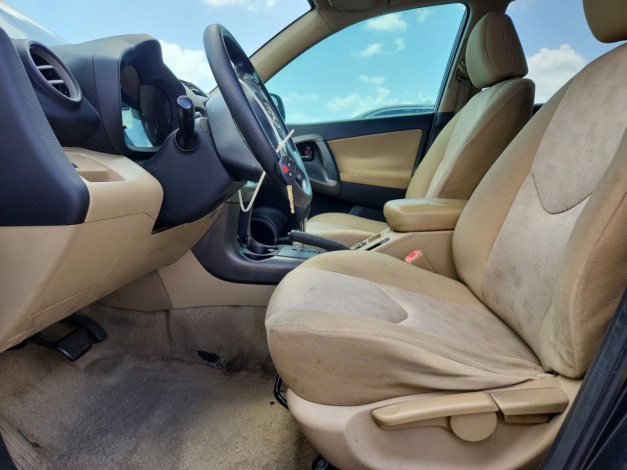 2011 TOYOTA RAV4
