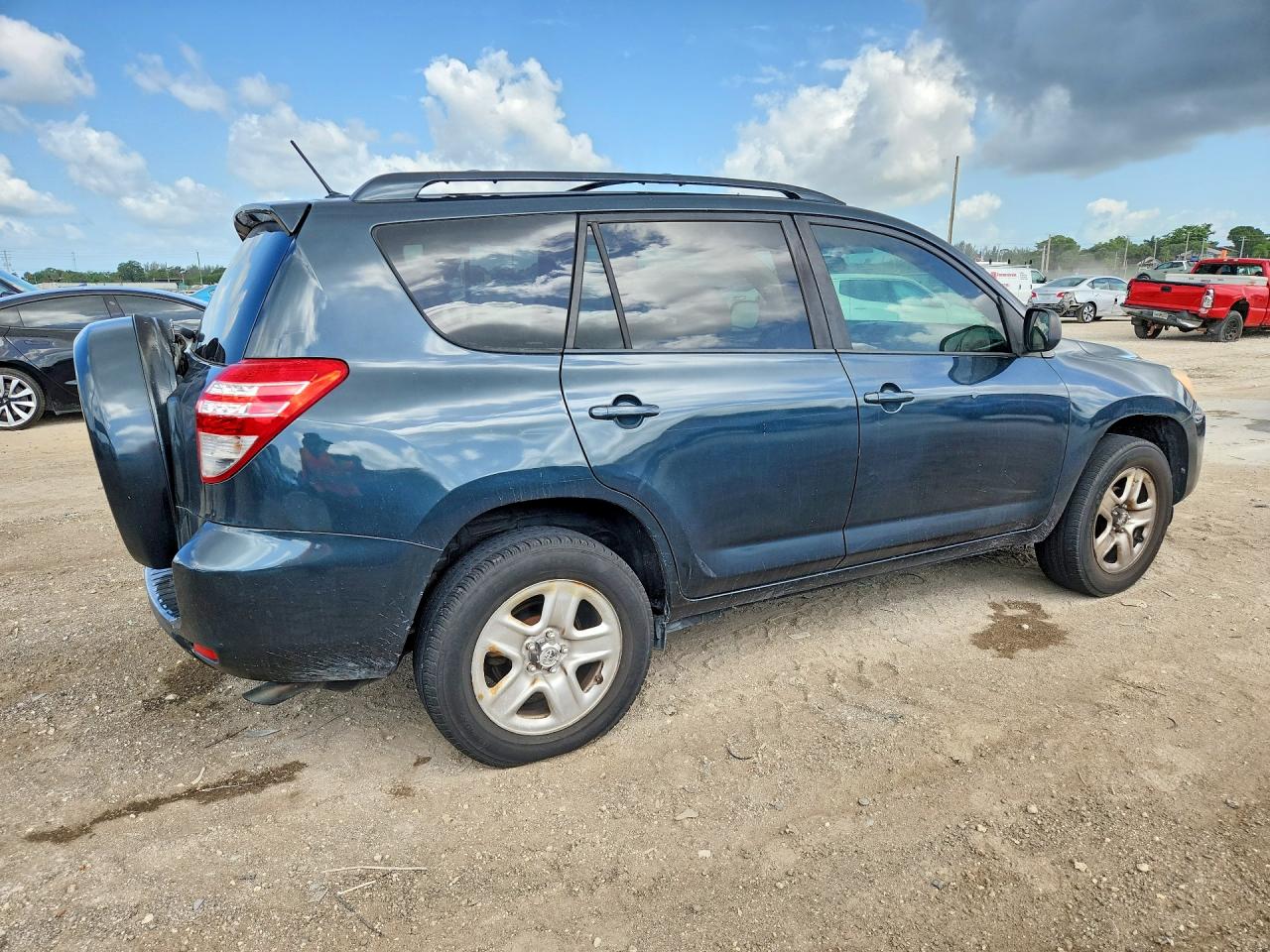 2011 TOYOTA RAV4