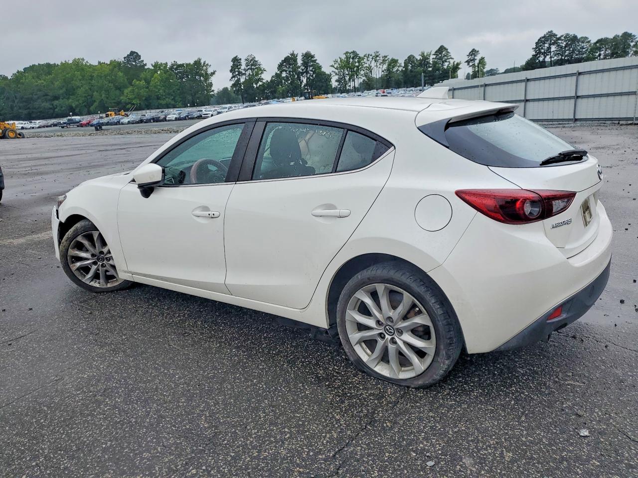 2015 MAZDA 3