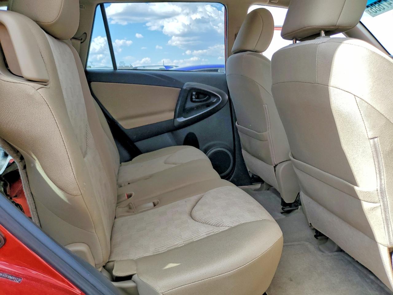 2011 TOYOTA RAV4
