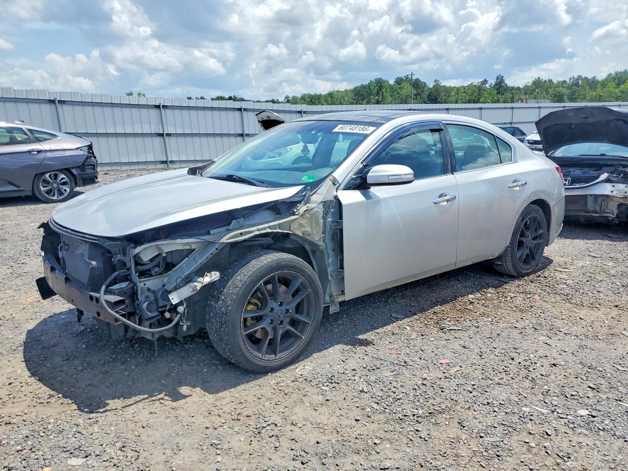 2011 NISSAN MAXIMA