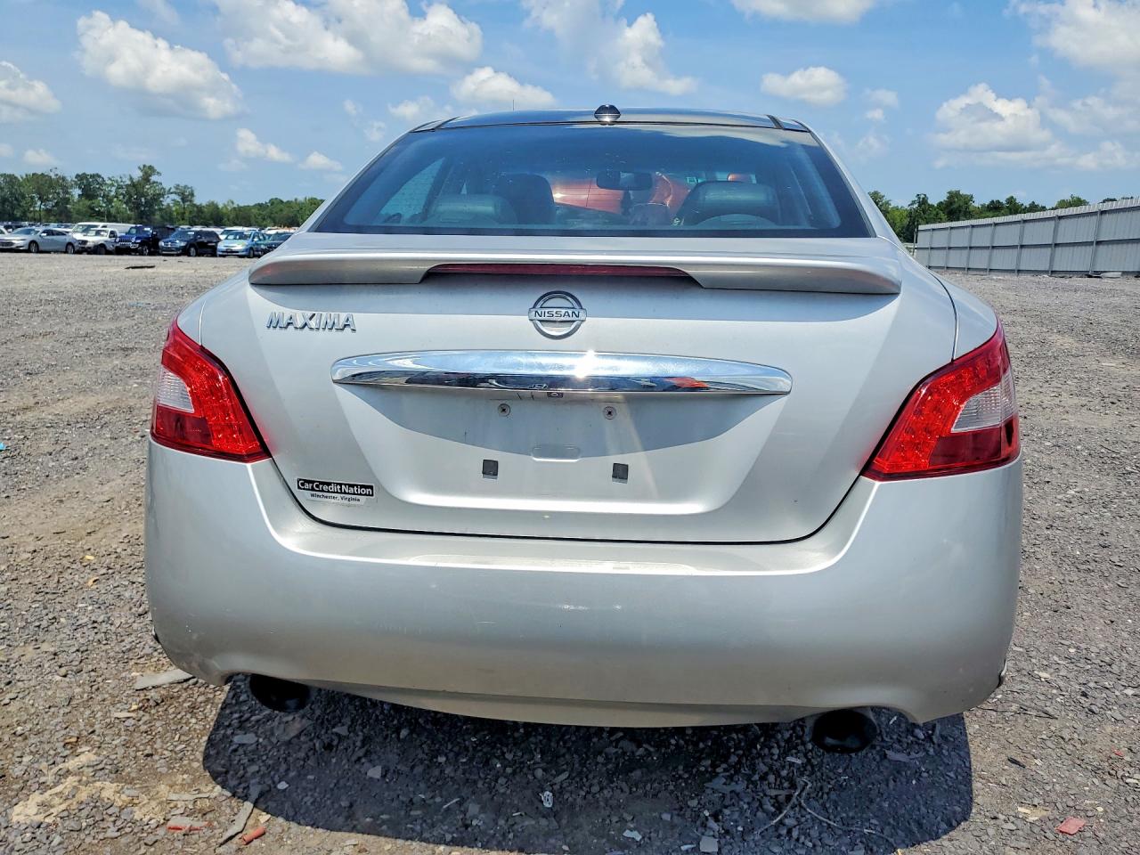 2011 NISSAN MAXIMA