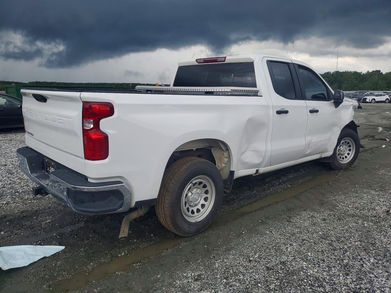 2025 CHEVROLET SILVERADO