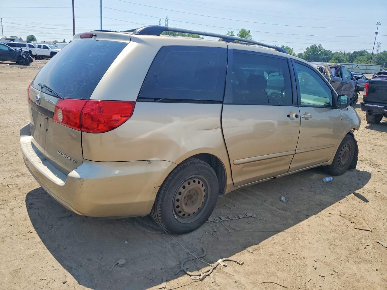 2006 TOYOTA SIENNA